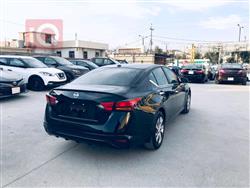 نیسان ئەلتیما